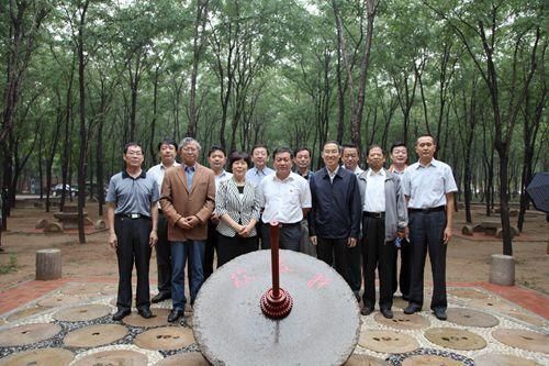 校友林启用仪式