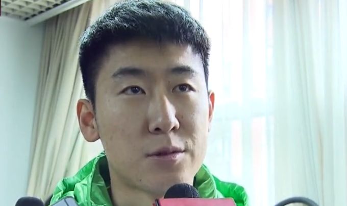此前，他主动向国际奥委会提出用特技表演来完成巴黎和洛杉矶奥运会的交接。